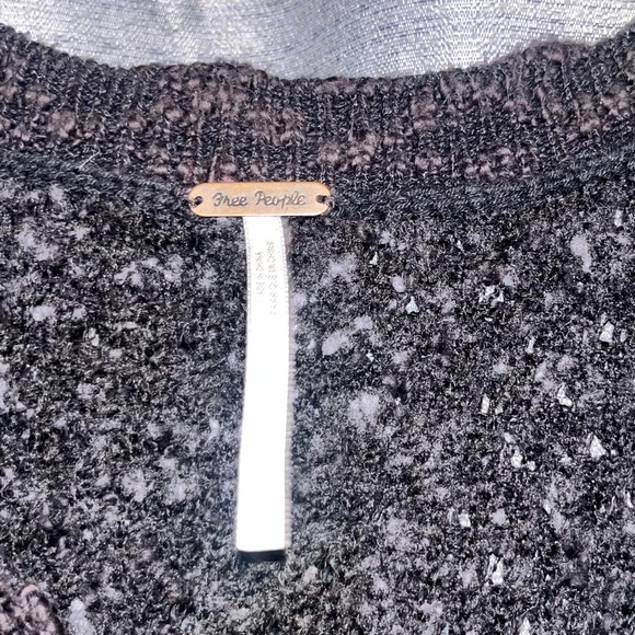 Free People Women's Sweater Size Small - Picture 4 of 7